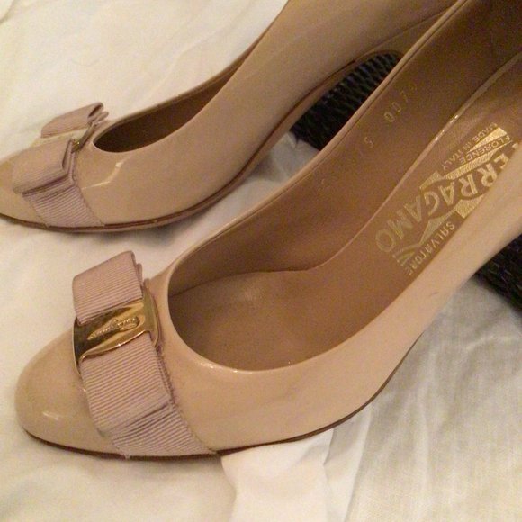 Salvatore Ferragama Shoe, Size 6 Color - Blush - Tan - Neutral - Patent Leather - Picture 12 of 12